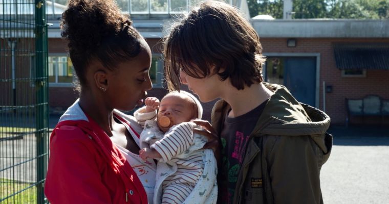 Young Mothers (12A)