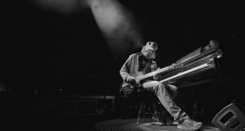 Neil Young: Coastal (12A)