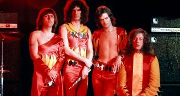 Slade in Flames (12A)