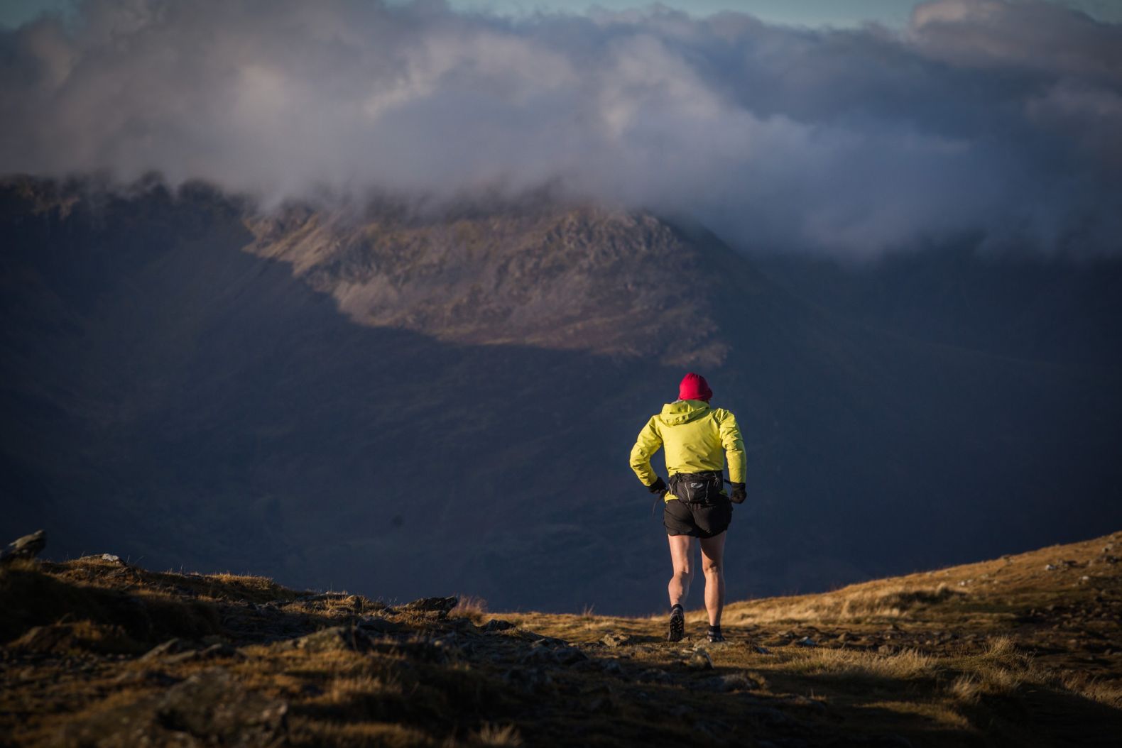 the back of Julie fellrunning 