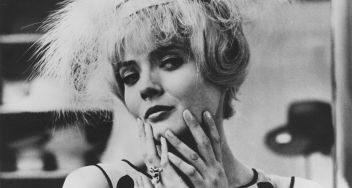 Sunscreen: Cleo from 5 to 7 (PG)