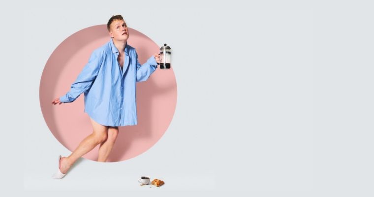 Josh Jones: Confessions of a Leggy Blonde