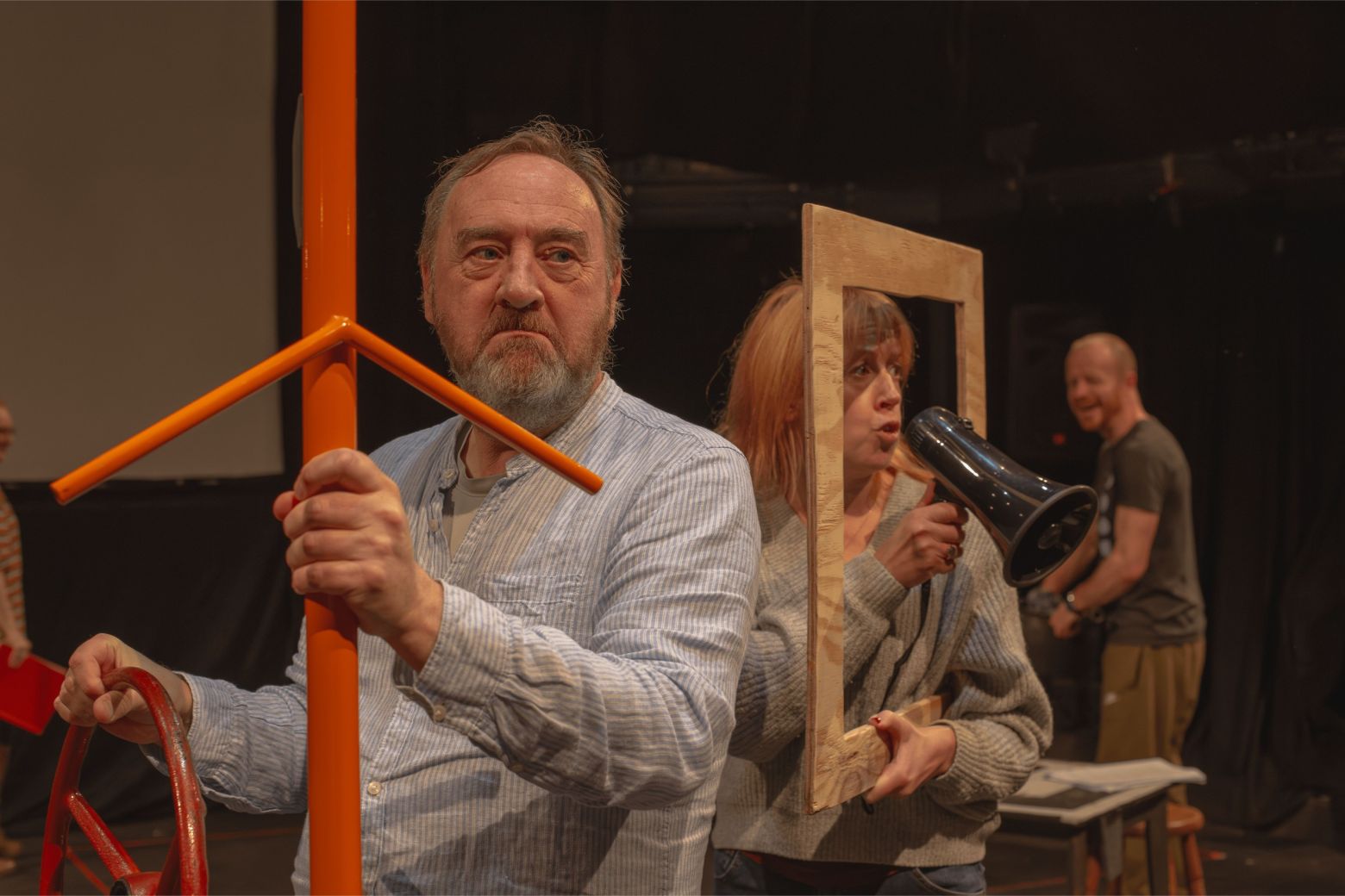 William Travis & Victoria Brazier rehearsing in the round theatre space