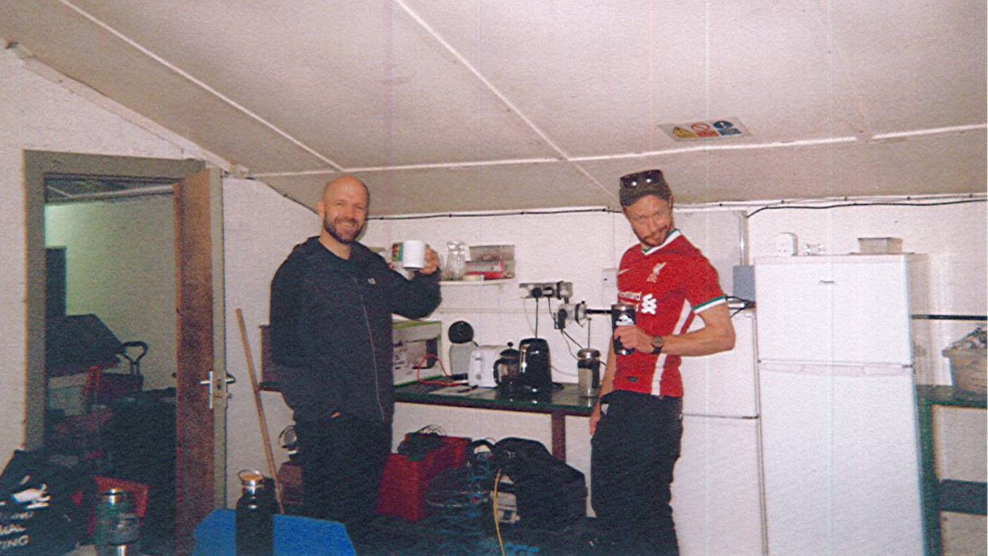 Matthew Ganley and Gareth Cassidy enjoying a brew at basecamp. Photo taken by The Wizard of Oz Team. 