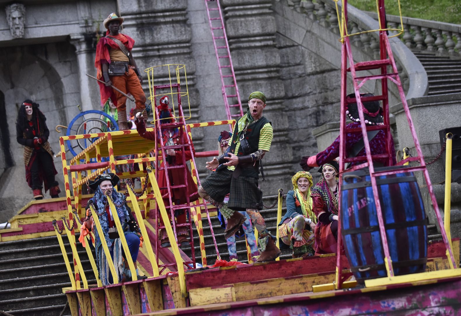 Park Show Magic Alive And Kicking